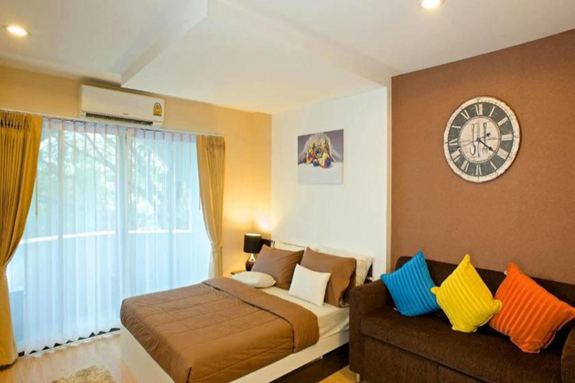 Sereno Airport Hotel Chiang Mai Extérieur photo