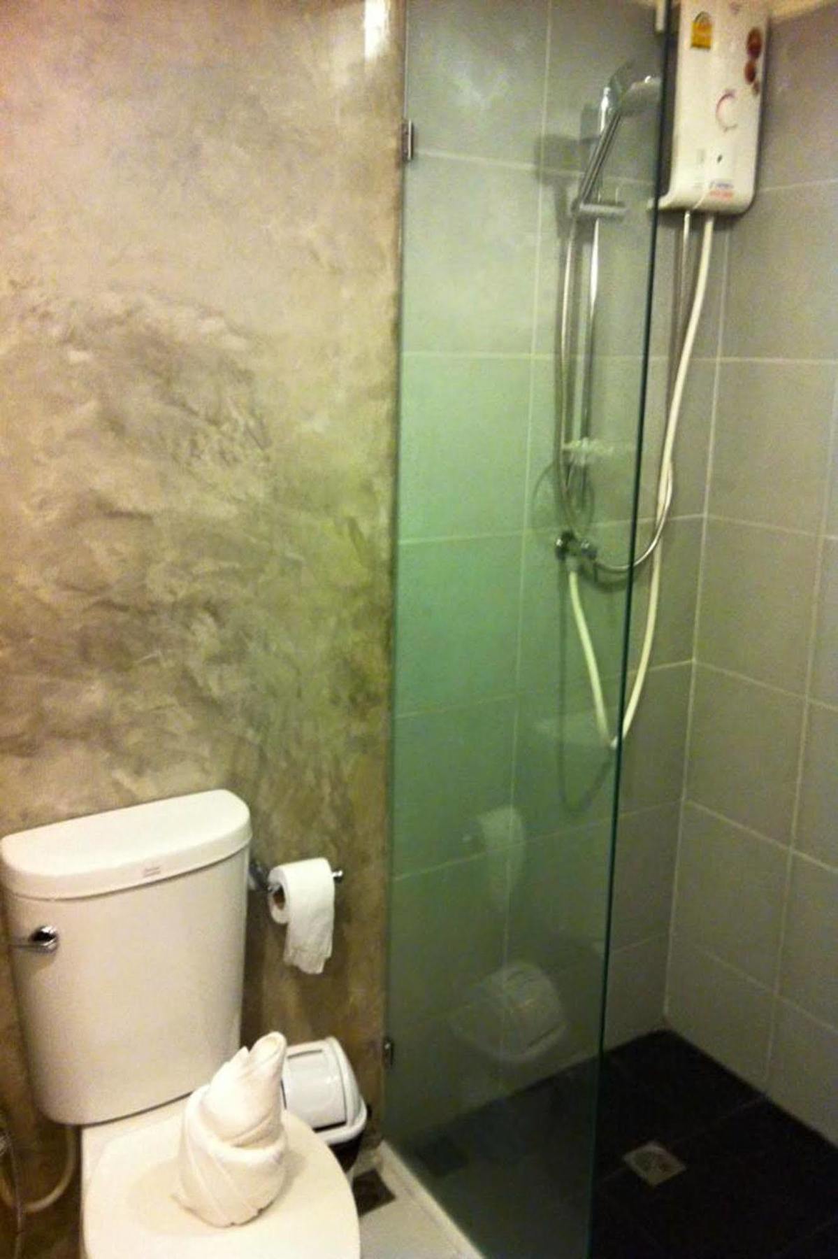 Sereno Airport Hotel Chiang Mai Extérieur photo